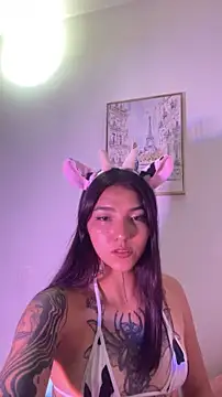 Snapshot of GigixXxOS chatting on June 1, 2026, 10:42 pm GigixXxOS online show from June 1, 2026, 10:42 pm