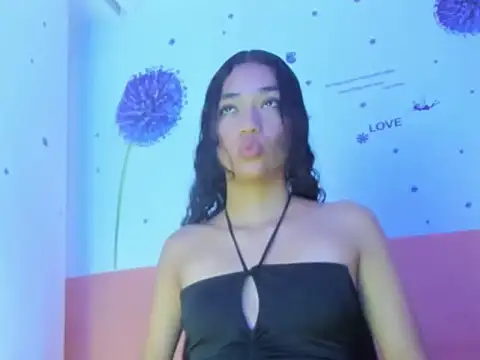 MilaValentine online show from April 17, 2026, 8:00 pm