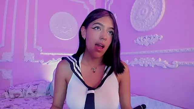 DulceKane online show from April 14, 2026, 4:50 am