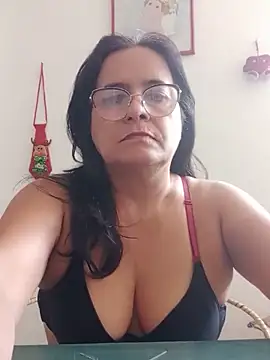 PienCanela online show from May 29, 2026, 8:59 pm