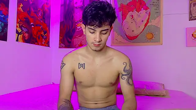 JaxJinx online show from July 3, 2026, 7:42 pm
