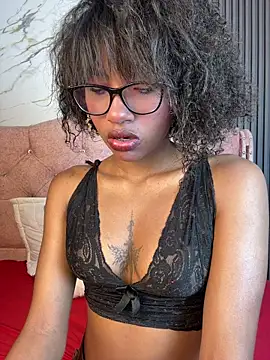 Snapshot of Morena-fire chatting on April 11, 2026, 7:17 pm Morena-fire online show from April 11, 2026, 7:17 pm