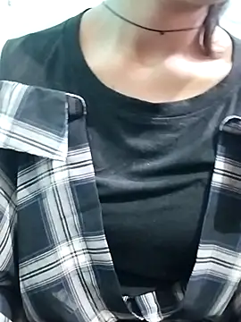 Liviya  225   online show from April 14, 2026, 6:07 am