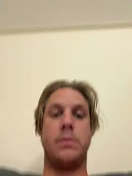 tinyterrors online show from April 15, 2026, 4:07 am