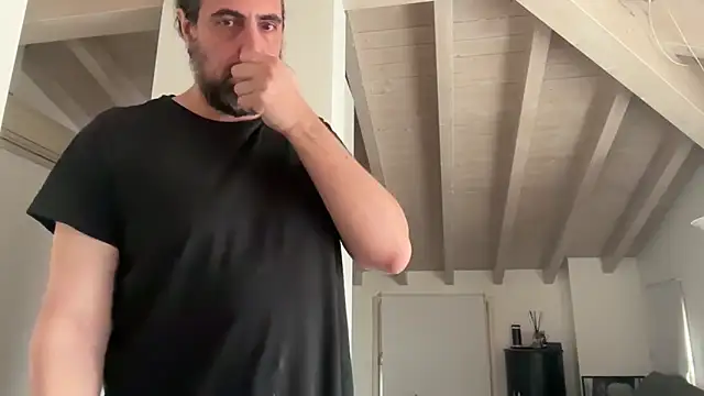 Mach3t3 online show from April 15, 2026, 7:47 am