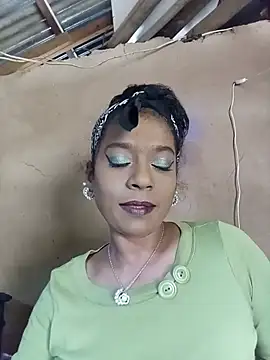 MissyLoveCreator online show from July 15, 2026, 11:28 am