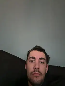 Stecherjan online show from May 3, 2026, 8:52 am