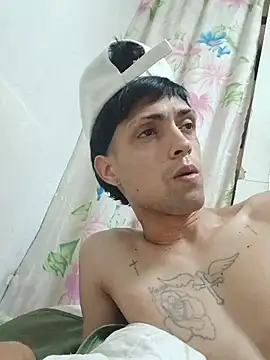 Snapshot of CubaxxxPeneGrande chatting on May 2, 2026, 7:35 am CubaxxxPeneGrande online show from May 2, 2026, 7:35 am