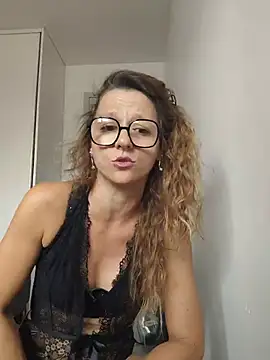 Shely5934 online show from July 13, 2026, 8:57 am