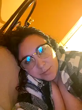 lunatikbb online show from April 12, 2026, 4:38 am