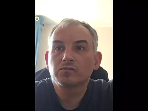 Snapshot of Piotr481 chatting on April 18, 2026, 1:24 pm Piotr481 online show from April 18, 2026, 1:24 pm