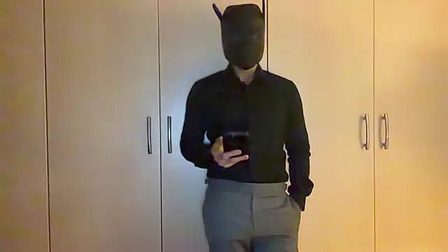 EastHunter online show from April 15, 2026, 12:42 pm