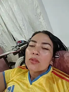 LuluDream online show from June 14, 2026, 2:24 am
