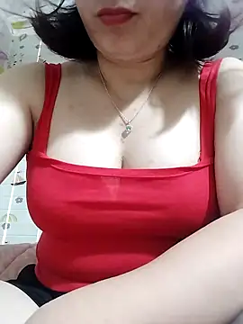 ManaMi-Amii online show from April 18, 2026, 4:59 am