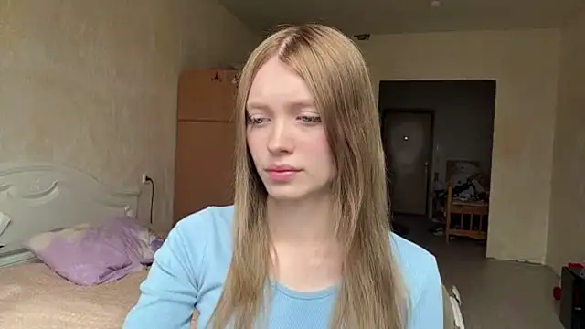 BirdieMcadam online show from May 11, 2026, 7:43 am