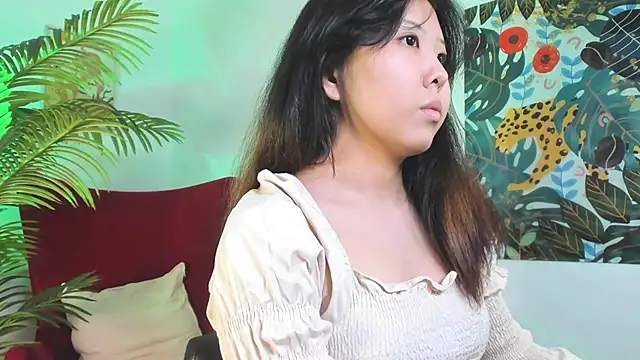 Snapshot of AzureMimi chatting on May 2, 2026, 2:11 pm AzureMimi online show from May 2, 2026, 2:11 pm