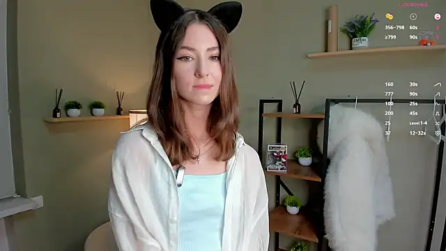 Snapshot of Peaches_Peaches chatting on May 31, 2026, 4:46 pm Peaches Peaches online show from May 31, 2026, 4:46 pm