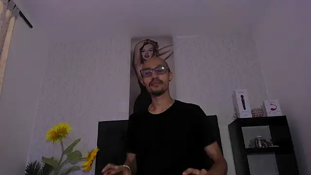 Snapshot of Oliver_Goldberg chatting on May 15, 2026, 3:21 pm Oliver Goldberg online show from May 15, 2026, 3:21 pm