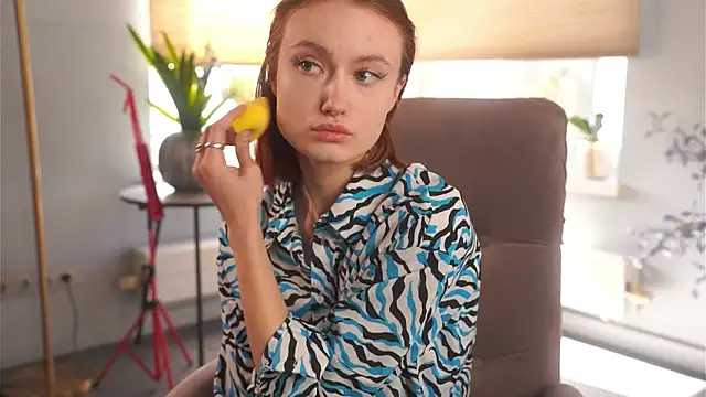 AlvaCatterton online show from April 17, 2026, 5:10 am