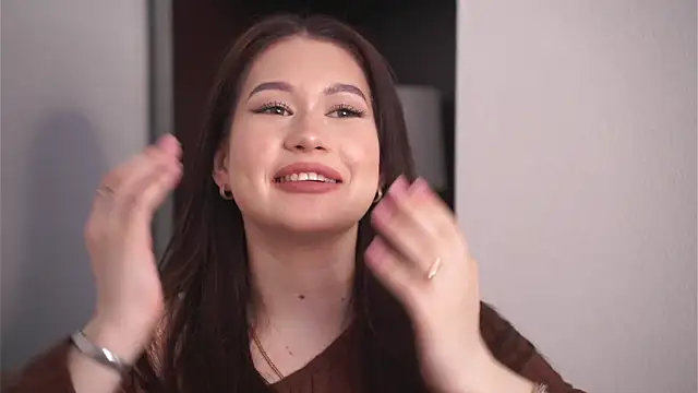 CiaraAncar online show from April 18, 2026, 11:23 am