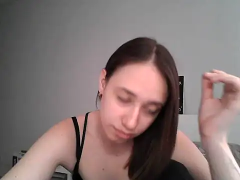 Snapshot of DarkMirel chatting on May 31, 2026, 11:49 am DarkMirel online show from May 31, 2026, 11:49 am