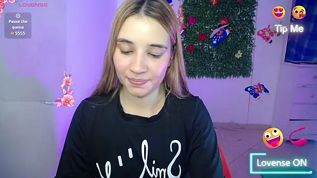 Ambar lynn01 online show from May 18, 2026, 8:02 pm