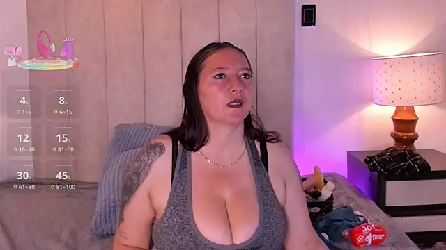 Anyelina milf online show from May 20, 2026, 4:37 pm