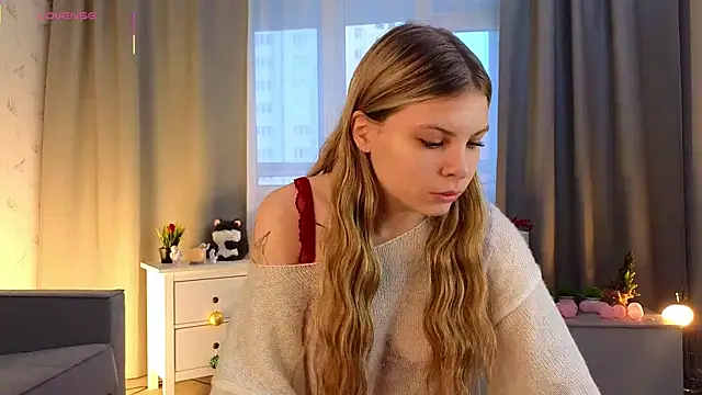 LesleeOpenshaw online show from April 16, 2026, 2:51 pm