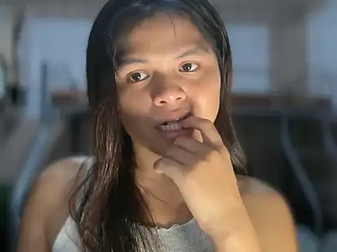 transaliyah online show from April 22, 2026, 6:53 am