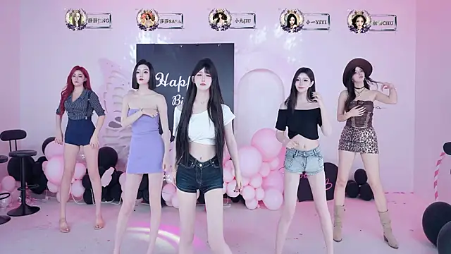 Snapshot of TY-002 chatting on June 6, 2026, 11:26 am TY-002 online show from June 6, 2026, 11:26 am