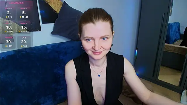Liza  Evans online show from June 2, 2026, 2:22 am