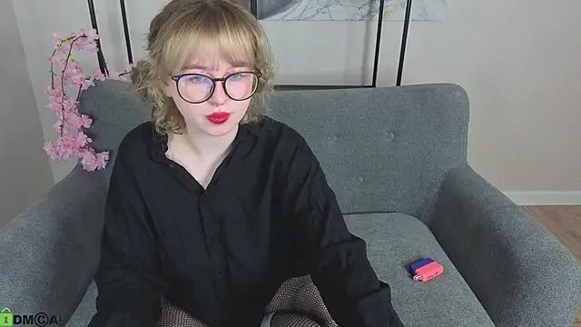 Helen Carson online show from April 29, 2026, 12:59 am