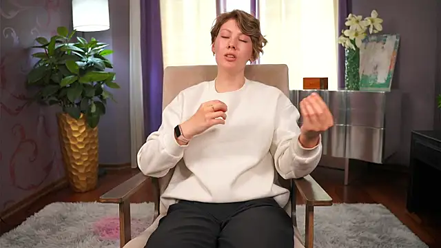 GertieAybar online show from April 18, 2026, 5:10 am