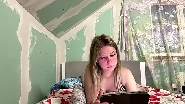 Snapshot of Skinny_girl_ chatting on June 9, 2026, 6:31 pm Skinny girl online show from June 9, 2026, 6:31 pm