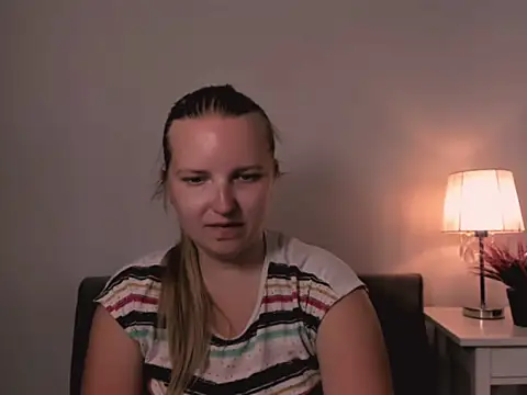 Snapshot of RoseTeacherX chatting on May 12, 2026, 5:41 pm RoseTeacherX online show from May 12, 2026, 5:41 pm