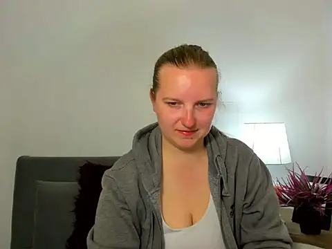 Snapshot of RoseTeacherX chatting on April 27, 2026, 5:22 pm RoseTeacherX online show from April 27, 2026, 5:22 pm