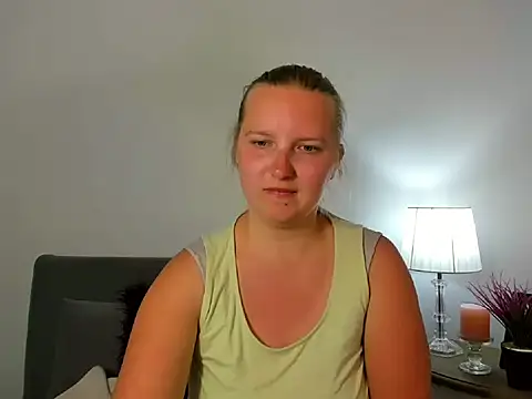 Snapshot of RoseTeacherX chatting on May 8, 2026, 5:17 pm RoseTeacherX online show from May 8, 2026, 5:17 pm