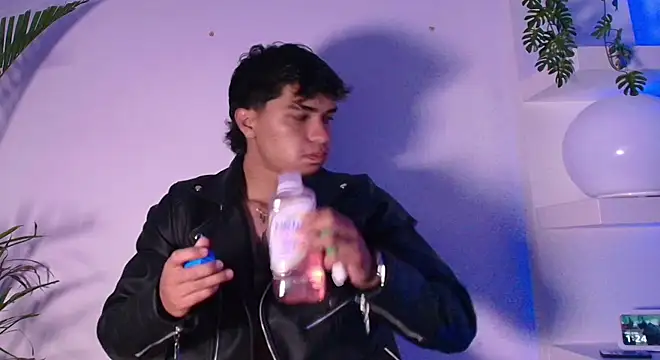 andyypalmer  online show from April 19, 2026, 6:25 am