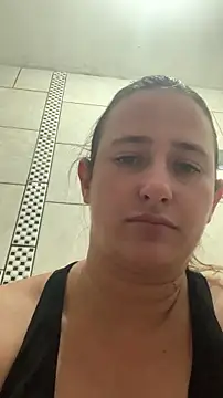 lolitaloira2 online show from April 19, 2026, 7:49 pm