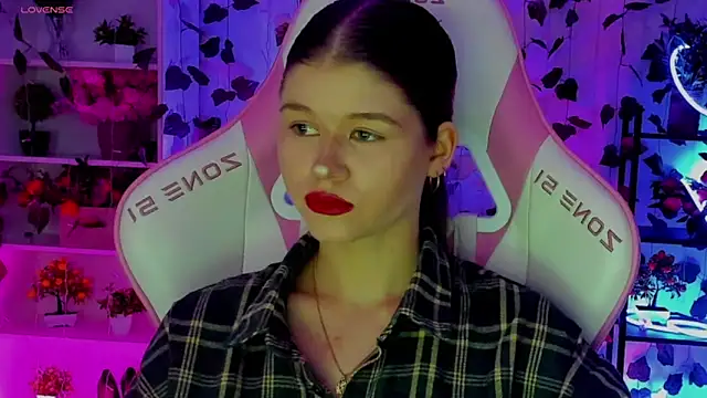 alice tails online show from April 14, 2026, 9:53 pm