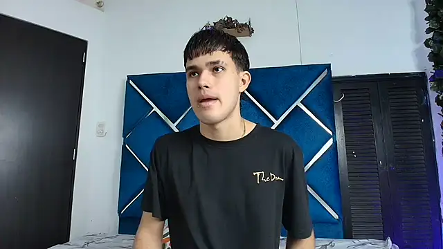 EdwinBoys online show from June 8, 2026, 2:17 pm