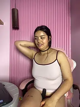 DammCherry online show from April 15, 2026, 7:58 pm