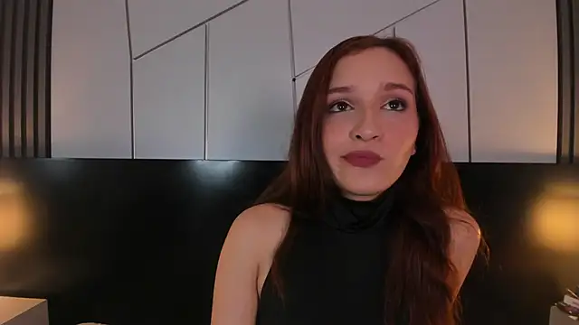 leahluna online show from May 8, 2026, 8:45 pm