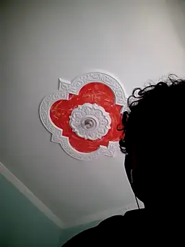 ParejaOculta online show from April 16, 2026, 5:47 pm