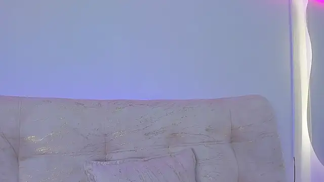 TSExotickFuck  online show from April 16, 2026, 9:39 pm