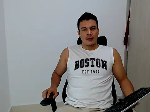 Snapshot of Galindo_30 chatting on April 23, 2026, 1:57 pm Galindo 30 online show from April 23, 2026, 1:57 pm