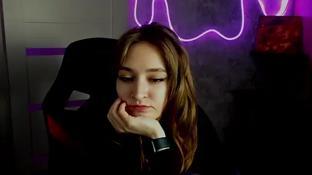 sara rosseee online show from April 21, 2026, 5:41 pm