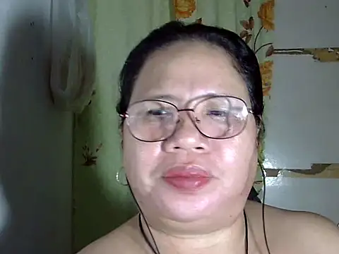 HottyCurlyPeanut online show from May 11, 2026, 8:06 pm