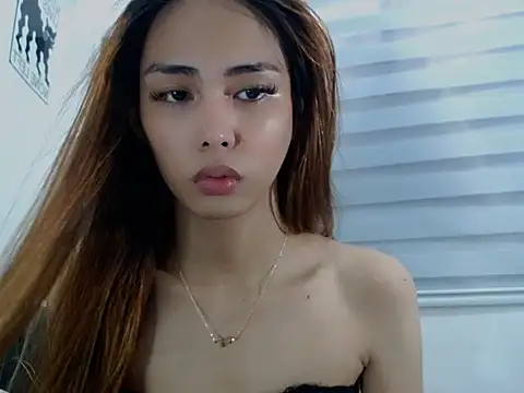 UrHolyBody online show from May 9, 2026, 7:01 am