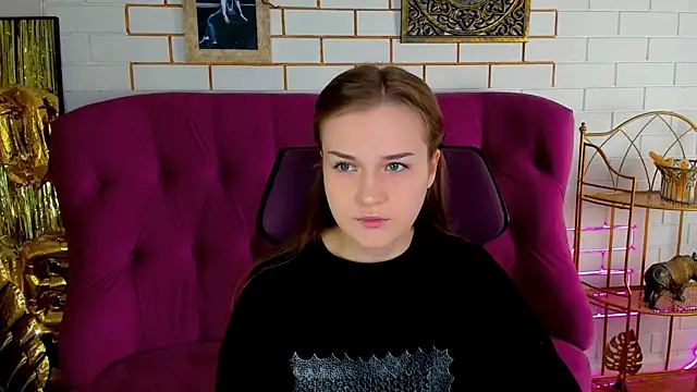 Snapshot of LissaTelor chatting on July 7, 2026, 9:02 am LissaTelor online show from July 7, 2026, 9:02 am